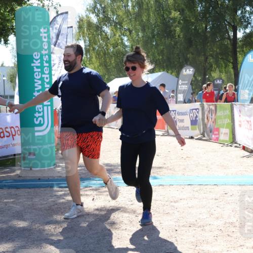 07.09.2025 - 19. Norderstedt Triathlon Zöllner http://msf.ph/oto/8782648 07.09.2025 14:18:34 Ziel 335 meine-sportfotos.de