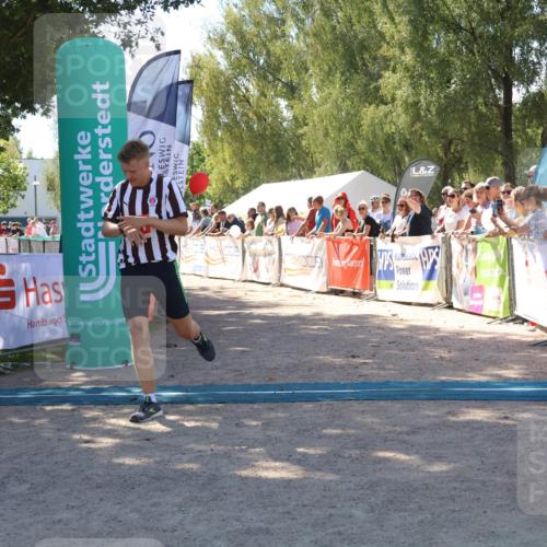 07.09.2025 - 19. Norderstedt Triathlon Zöllner http://msf.ph/oto/8782676 07.09.2025 13:01:14 Ziel 1311 meine-sportfotos.de