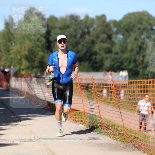07.09.2025 - 19. Norderstedt Triathlon Michael Strokosch http://msf.ph/oto/8782706 07.09.2025 15:14:44 Laufen 1008 meine-sportfotos.de