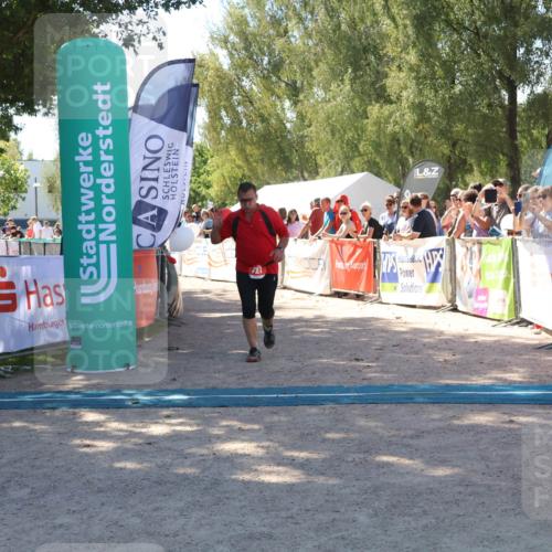 07.09.2025 - 19. Norderstedt Triathlon Zöllner http://msf.ph/oto/8782722 07.09.2025 13:01:29 Ziel 727 meine-sportfotos.de