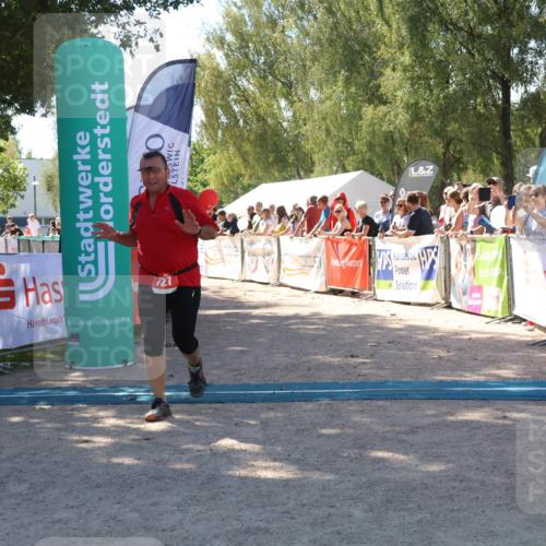 07.09.2025 - 19. Norderstedt Triathlon Zöllner http://msf.ph/oto/8782744 07.09.2025 13:01:31 Ziel 727 meine-sportfotos.de