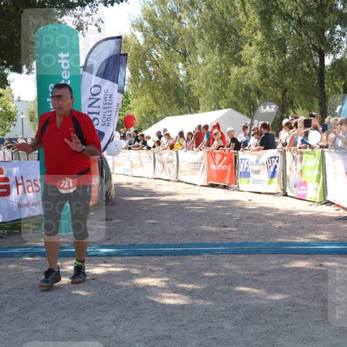 07.09.2025 - 19. Norderstedt Triathlon Zöllner http://msf.ph/oto/8782751 07.09.2025 13:01:31 Ziel 727 meine-sportfotos.de