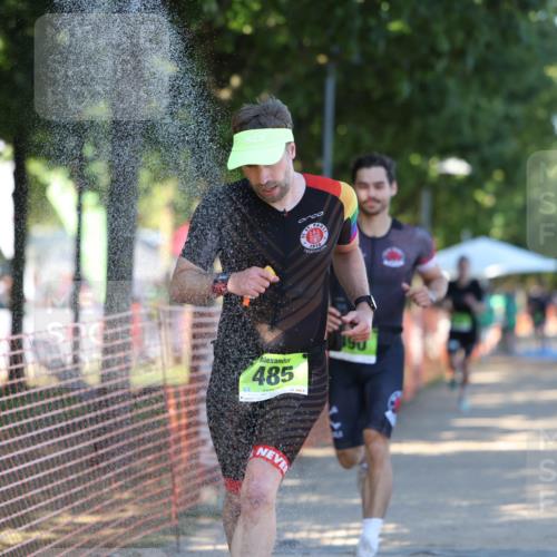 07.09.2025 - 19. Norderstedt Triathlon Michael Strokosch http://msf.ph/oto/8782774 07.09.2025 16:10:43 Laufen 448, 460, 485, 490, 1071 meine-sportfotos.de
