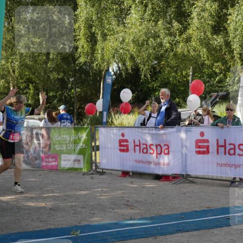 07.09.2025 - 19. Norderstedt Triathlon Zöllner http://msf.ph/oto/8782792 07.09.2025 11:11:28 Ziel 1112 meine-sportfotos.de