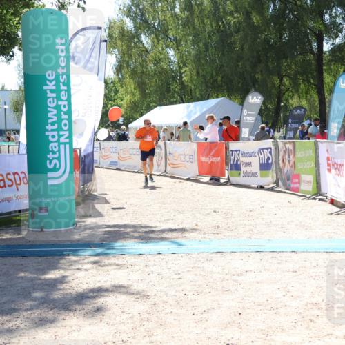 07.09.2025 - 19. Norderstedt Triathlon Zöllner http://msf.ph/oto/8782795 07.09.2025 14:26:14 Ziel 1304 meine-sportfotos.de