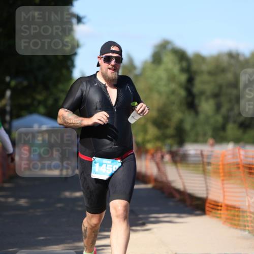 07.09.2025 - 19. Norderstedt Triathlon Michael Strokosch http://msf.ph/oto/8782824 07.09.2025 15:15:29 Laufen 1022, 1459 meine-sportfotos.de