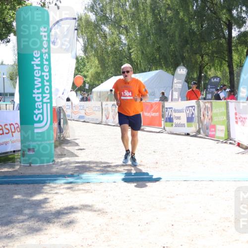 07.09.2025 - 19. Norderstedt Triathlon Zöllner http://msf.ph/oto/8782836 07.09.2025 14:26:18 Ziel 1304 meine-sportfotos.de