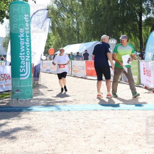07.09.2025 - 19. Norderstedt Triathlon Zöllner http://msf.ph/oto/8782870 07.09.2025 14:36:04 Ziel 708 meine-sportfotos.de