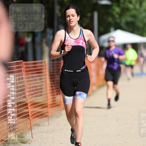 07.09.2025 - 19. Norderstedt Triathlon Michael Strokosch http://msf.ph/oto/8782873 07.09.2025 12:14:07 Laufen 704, 1246, 1334 meine-sportfotos.de