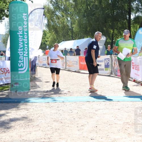 07.09.2025 - 19. Norderstedt Triathlon Zöllner http://msf.ph/oto/8782879 07.09.2025 14:36:04 Ziel 708 meine-sportfotos.de