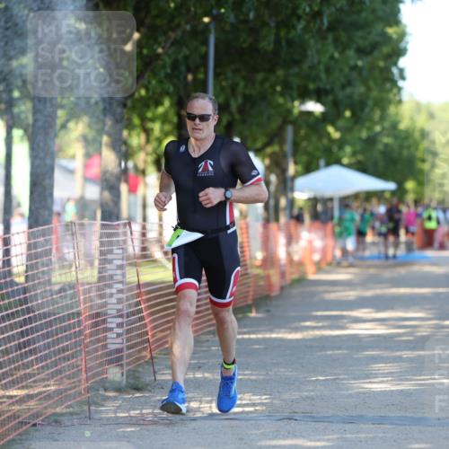 07.09.2025 - 19. Norderstedt Triathlon Michael Strokosch http://msf.ph/oto/8782882 07.09.2025 16:10:59 Laufen 547, 548 meine-sportfotos.de