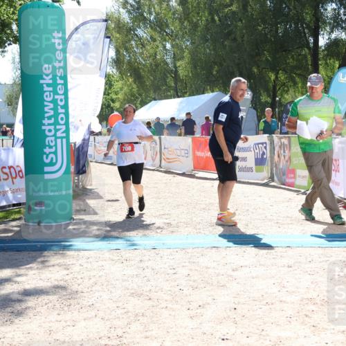 07.09.2025 - 19. Norderstedt Triathlon Zöllner http://msf.ph/oto/8782883 07.09.2025 14:36:04 Ziel 708 meine-sportfotos.de