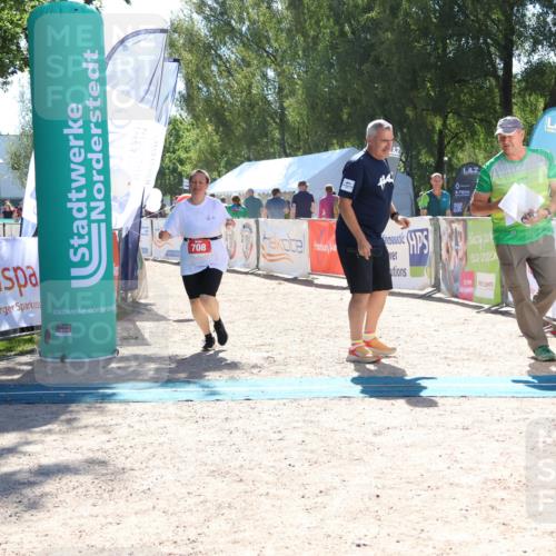 07.09.2025 - 19. Norderstedt Triathlon Zöllner http://msf.ph/oto/8782889 07.09.2025 14:36:04 Ziel 708 meine-sportfotos.de