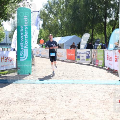 07.09.2025 - 19. Norderstedt Triathlon Zöllner http://msf.ph/oto/8782940 07.09.2025 15:02:07 Ziel 1468 meine-sportfotos.de