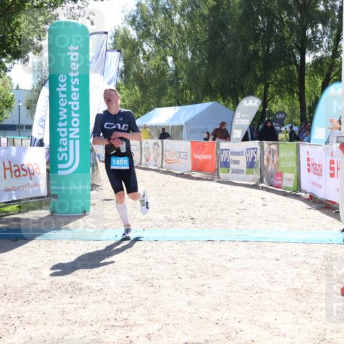 07.09.2025 - 19. Norderstedt Triathlon Zöllner http://msf.ph/oto/8782962 07.09.2025 15:02:08 Ziel 1468 meine-sportfotos.de