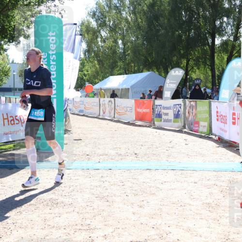07.09.2025 - 19. Norderstedt Triathlon Zöllner http://msf.ph/oto/8782975 07.09.2025 15:02:09 Ziel 1468 meine-sportfotos.de
