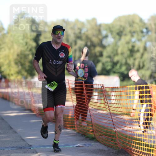 07.09.2025 - 19. Norderstedt Triathlon Michael Strokosch http://msf.ph/oto/8783021 07.09.2025 16:11:15 Laufen 491, 950, 1481 meine-sportfotos.de