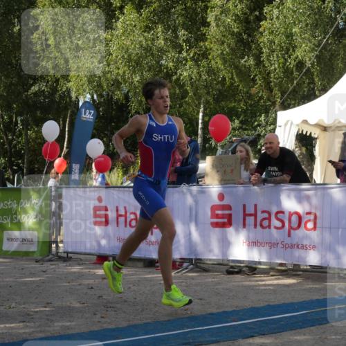 07.09.2025 - 19. Norderstedt Triathlon Zöllner http://msf.ph/oto/8783025 07.09.2025 11:46:22 Ziel 1165 meine-sportfotos.de