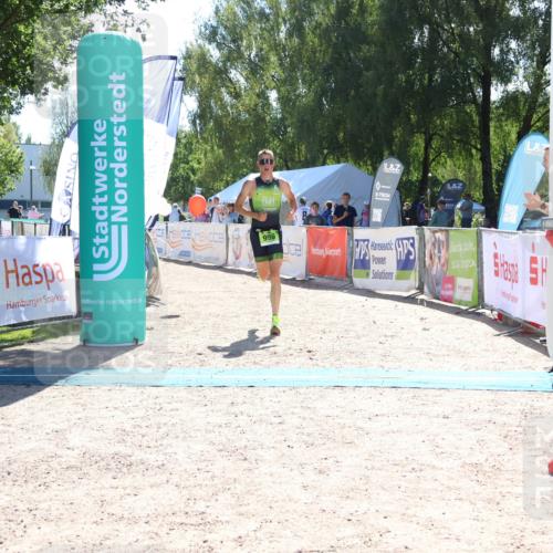 07.09.2025 - 19. Norderstedt Triathlon Zöllner http://msf.ph/oto/8783028 07.09.2025 15:02:51 Ziel 996 meine-sportfotos.de