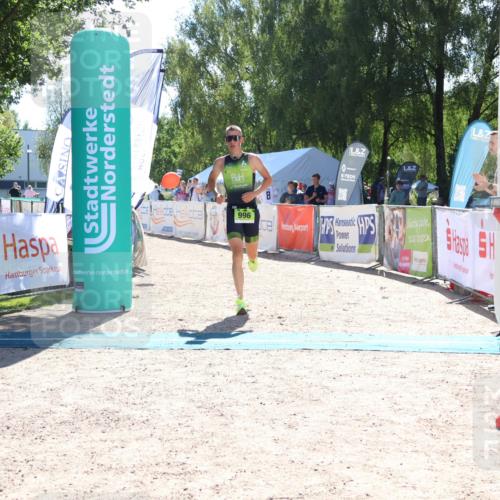 07.09.2025 - 19. Norderstedt Triathlon Zöllner http://msf.ph/oto/8783039 07.09.2025 15:02:51 Ziel 996 meine-sportfotos.de