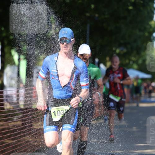 07.09.2025 - 19. Norderstedt Triathlon Michael Strokosch http://msf.ph/oto/8783045 07.09.2025 15:15:56 Laufen 964 meine-sportfotos.de