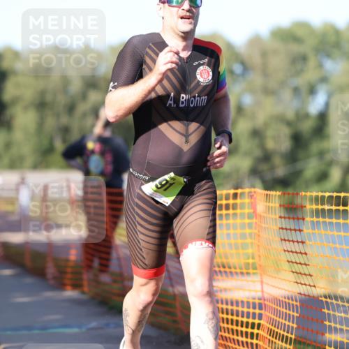 07.09.2025 - 19. Norderstedt Triathlon Michael Strokosch http://msf.ph/oto/8783050 07.09.2025 16:11:16 Laufen 491, 950, 1481 meine-sportfotos.de