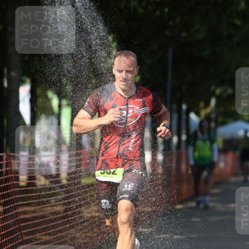 07.09.2025 - 19. Norderstedt Triathlon Michael Strokosch http://msf.ph/oto/8783079 07.09.2025 15:15:58 Laufen 964 meine-sportfotos.de