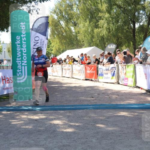 07.09.2025 - 19. Norderstedt Triathlon Zöllner http://msf.ph/oto/8783100 07.09.2025 13:03:42 Ziel 233, 721, 1251 meine-sportfotos.de