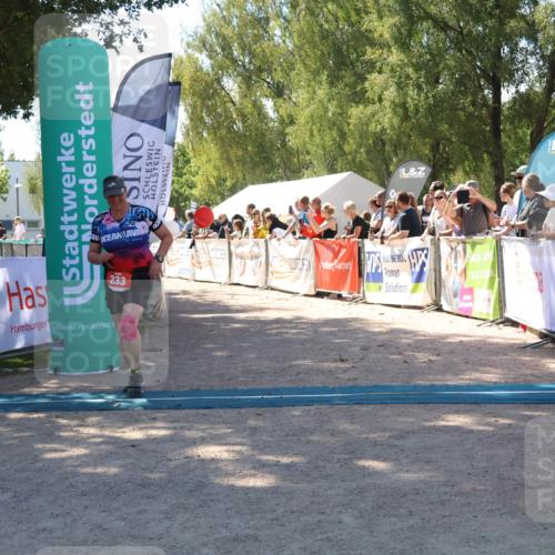 07.09.2025 - 19. Norderstedt Triathlon Zöllner http://msf.ph/oto/8783105 07.09.2025 13:03:42 Ziel 233, 721, 1251 meine-sportfotos.de