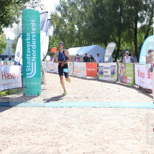 07.09.2025 - 19. Norderstedt Triathlon Zöllner http://msf.ph/oto/8783126 07.09.2025 15:05:17 Ziel 392 meine-sportfotos.de