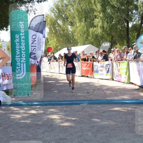 07.09.2025 - 19. Norderstedt Triathlon Zöllner http://msf.ph/oto/8783165 07.09.2025 13:03:47 Ziel 182, 233, 721, 1251 meine-sportfotos.de