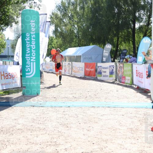 07.09.2025 - 19. Norderstedt Triathlon Zöllner http://msf.ph/oto/8783169 07.09.2025 15:07:42 Ziel 974 meine-sportfotos.de