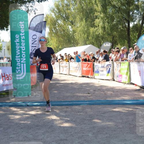 07.09.2025 - 19. Norderstedt Triathlon Zöllner http://msf.ph/oto/8783180 07.09.2025 13:03:48 Ziel 182, 273, 721, 1251 meine-sportfotos.de
