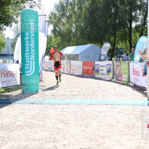 07.09.2025 - 19. Norderstedt Triathlon Zöllner http://msf.ph/oto/8783183 07.09.2025 15:07:42 Ziel 974 meine-sportfotos.de