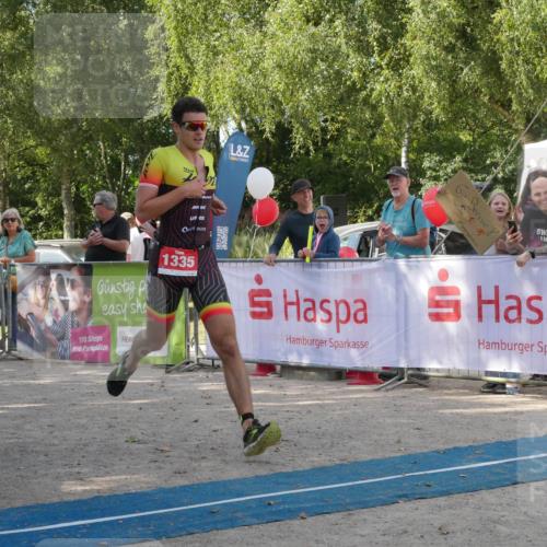 07.09.2025 - 19. Norderstedt Triathlon Zöllner http://msf.ph/oto/8783195 07.09.2025 11:51:06 Ziel 225, 1185, 1335 meine-sportfotos.de