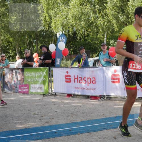 07.09.2025 - 19. Norderstedt Triathlon Zöllner http://msf.ph/oto/8783201 07.09.2025 11:51:07 Ziel 225, 1185, 1335 meine-sportfotos.de