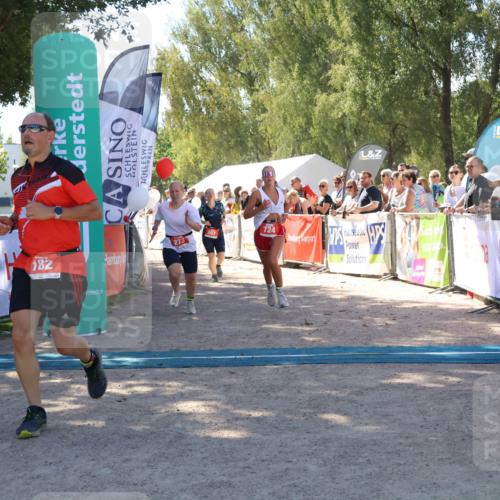 07.09.2025 - 19. Norderstedt Triathlon Zöllner http://msf.ph/oto/8783214 07.09.2025 13:03:53 Ziel 182, 207, 273, 721, 724 meine-sportfotos.de