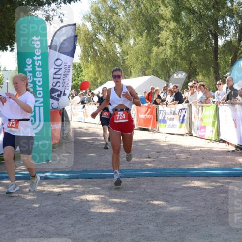 07.09.2025 - 19. Norderstedt Triathlon Zöllner http://msf.ph/oto/8783234 07.09.2025 13:03:54 Ziel 182, 207, 273, 724 meine-sportfotos.de