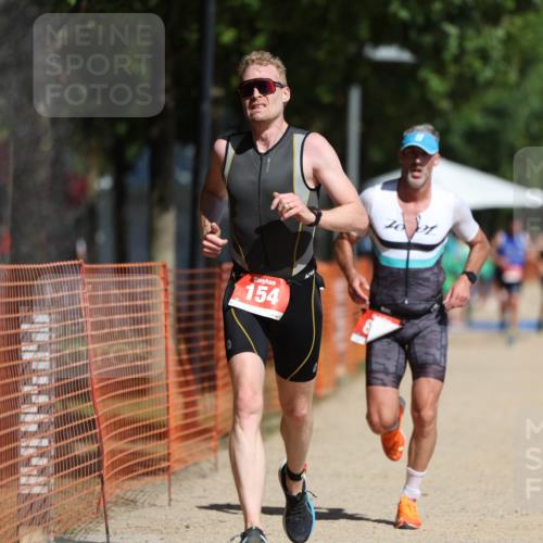 07.09.2025 - 19. Norderstedt Triathlon Michael Strokosch http://msf.ph/oto/8783247 07.09.2025 12:14:26 Laufen 138, 154, 170, 819 meine-sportfotos.de