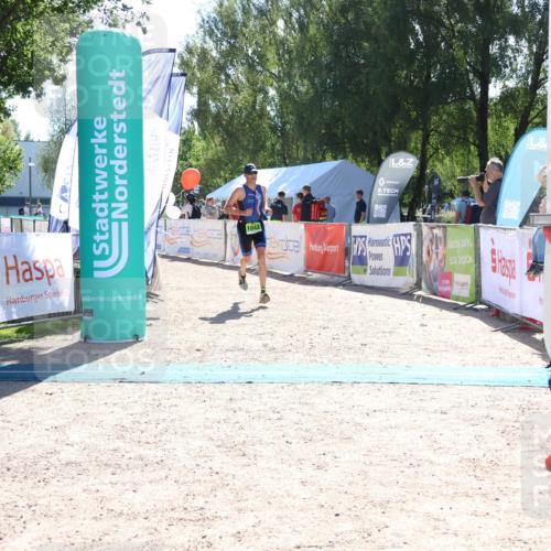 07.09.2025 - 19. Norderstedt Triathlon Zöllner http://msf.ph/oto/8783264 07.09.2025 15:08:38 Ziel 1042 meine-sportfotos.de