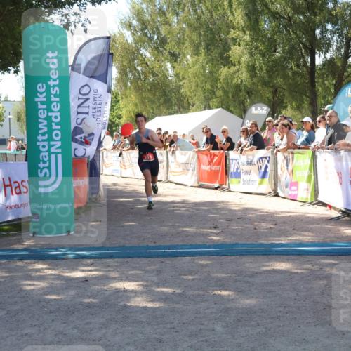 07.09.2025 - 19. Norderstedt Triathlon Zöllner http://msf.ph/oto/8783266 07.09.2025 13:04:08 Ziel 218 meine-sportfotos.de