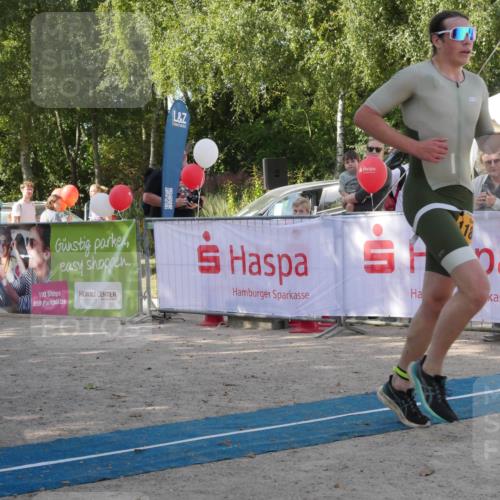 07.09.2025 - 19. Norderstedt Triathlon Zöllner http://msf.ph/oto/8783293 07.09.2025 11:52:49 Ziel 1188 meine-sportfotos.de