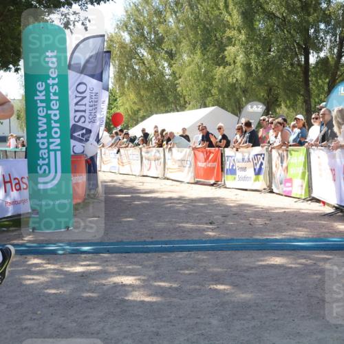 07.09.2025 - 19. Norderstedt Triathlon Zöllner http://msf.ph/oto/8783302 07.09.2025 13:04:10 Ziel 218 meine-sportfotos.de