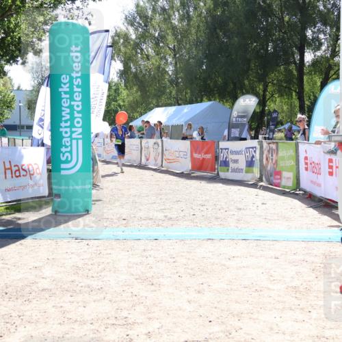 07.09.2025 - 19. Norderstedt Triathlon Zöllner http://msf.ph/oto/8783317 07.09.2025 15:11:33 Ziel 1041 meine-sportfotos.de