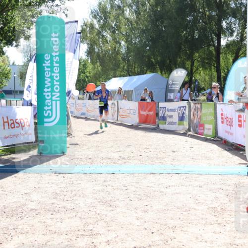 07.09.2025 - 19. Norderstedt Triathlon Zöllner http://msf.ph/oto/8783333 07.09.2025 15:11:34 Ziel 1041 meine-sportfotos.de