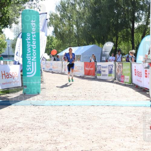 07.09.2025 - 19. Norderstedt Triathlon Zöllner http://msf.ph/oto/8783350 07.09.2025 15:11:35 Ziel 1041 meine-sportfotos.de