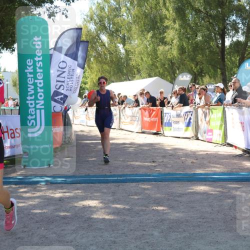 07.09.2025 - 19. Norderstedt Triathlon Zöllner http://msf.ph/oto/8783359 07.09.2025 13:04:33 Ziel 216, 1339 meine-sportfotos.de