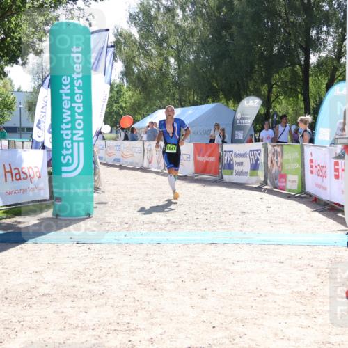 07.09.2025 - 19. Norderstedt Triathlon Zöllner http://msf.ph/oto/8783361 07.09.2025 15:11:35 Ziel 1041 meine-sportfotos.de