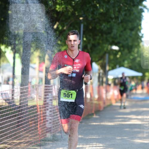 07.09.2025 - 19. Norderstedt Triathlon Michael Strokosch http://msf.ph/oto/8783366 07.09.2025 16:11:55 Laufen 492, 501 meine-sportfotos.de