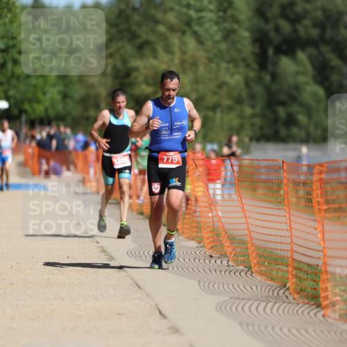 07.09.2025 - 19. Norderstedt Triathlon Michael Strokosch http://msf.ph/oto/8783385 07.09.2025 12:14:36 Laufen 775, 1332 meine-sportfotos.de